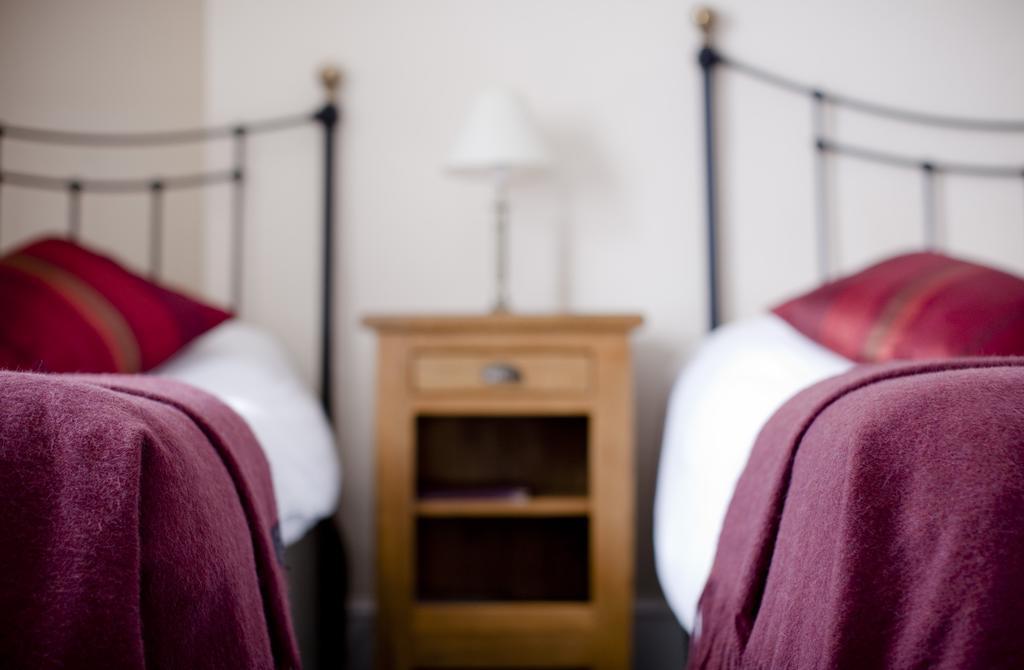 The King Arthur Hotel Reynoldston Zimmer foto
