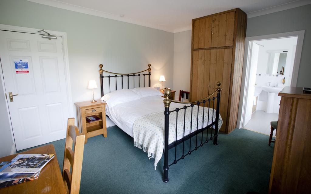 The King Arthur Hotel Reynoldston Zimmer foto